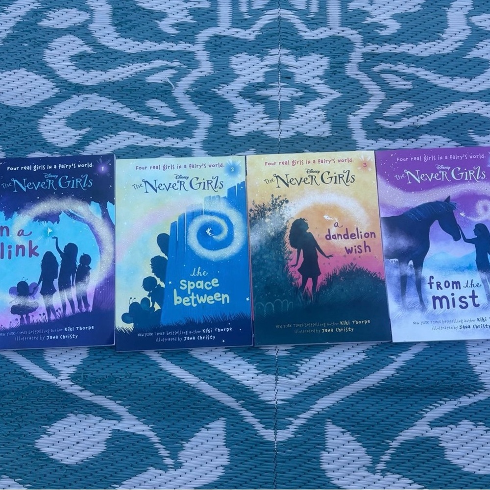 Disney The Never Girls Colorful Book Collection